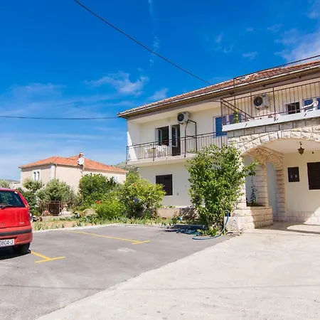 Apartments Silva Trogir Exterior photo
