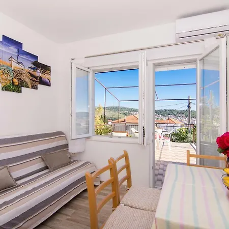 Apartments Silva Trogir Exterior photo