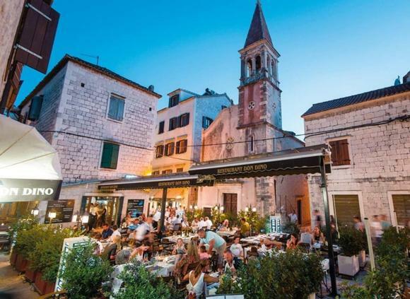 Silva Lägenhet Trogir